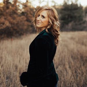 Meet your Posher, Madison